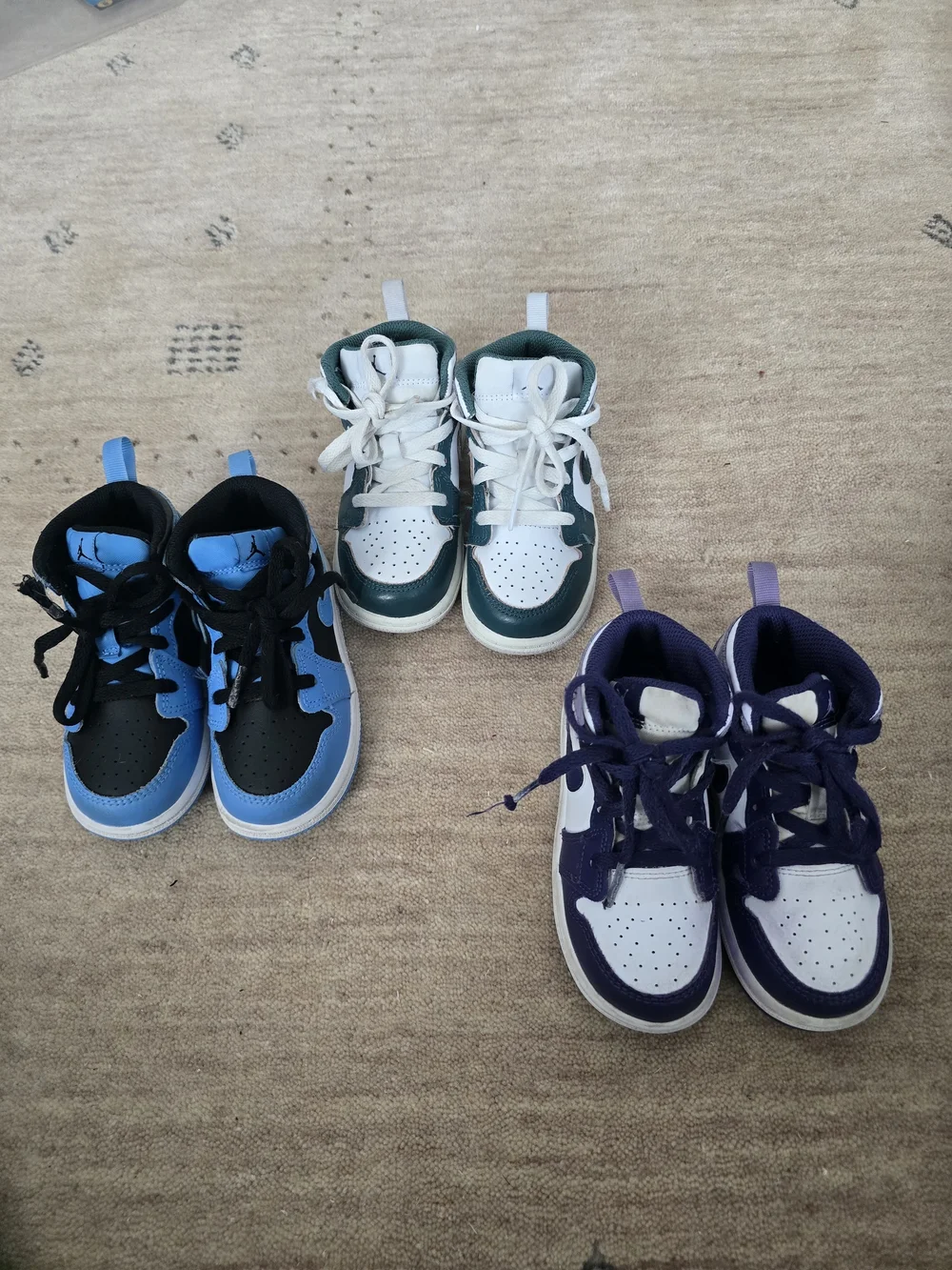 Nike three pairs